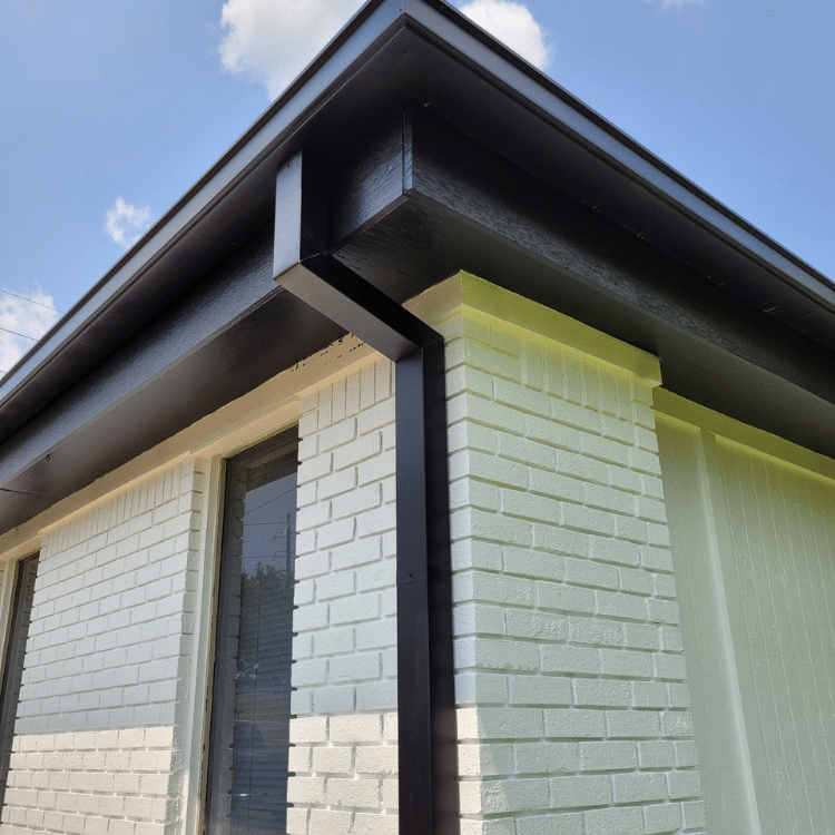 Roof Eaves - Apron Flashing