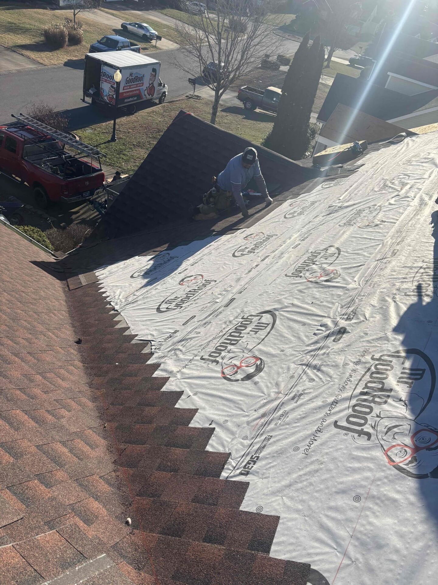 Roof valley repair on a home in nashville
