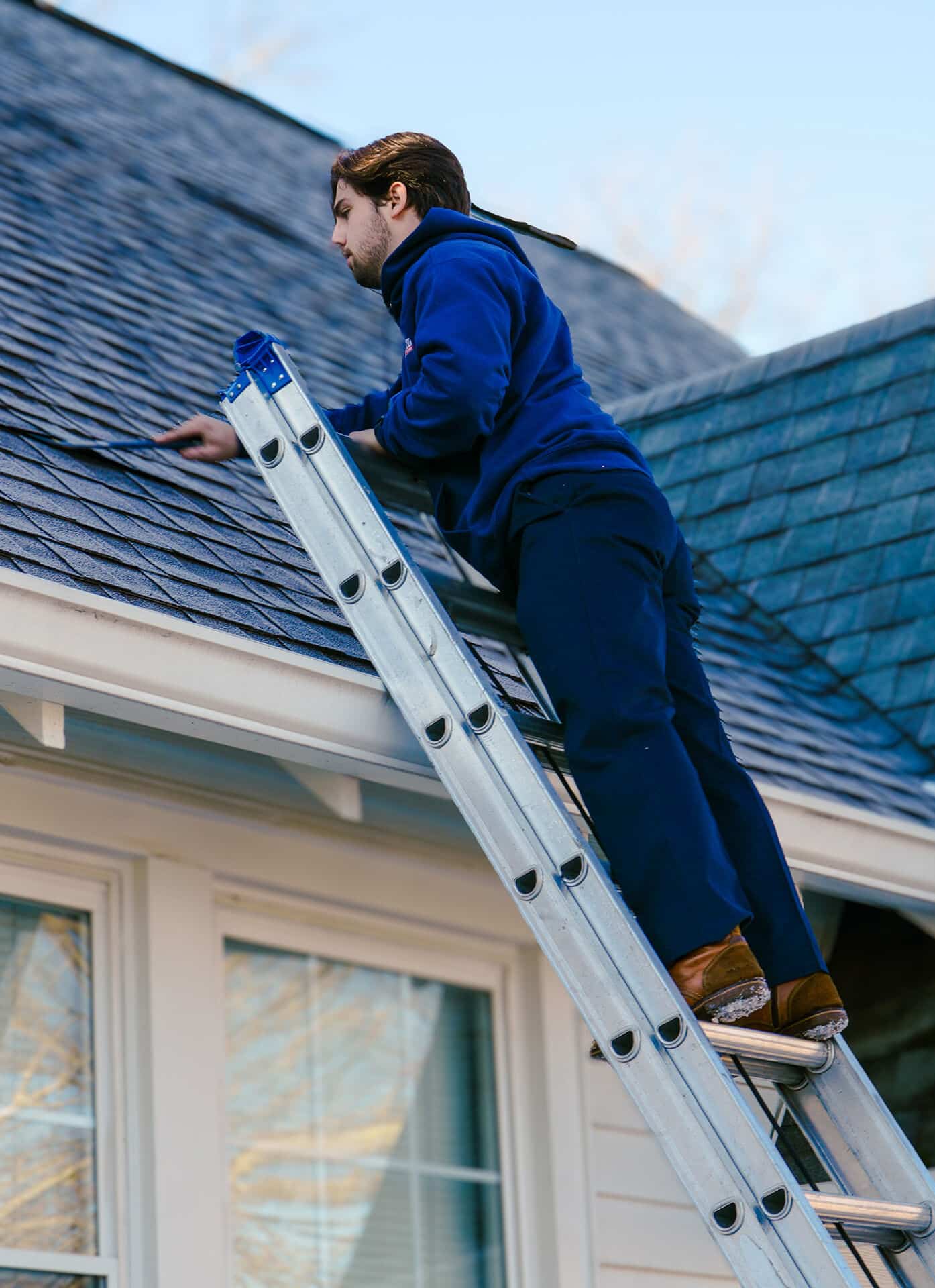 Mr Goodroof technicians looking over a job in nashville tn